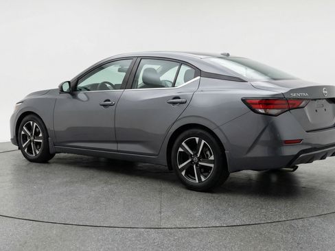 Used 2025 Nissan Sentra SV FWD image 6