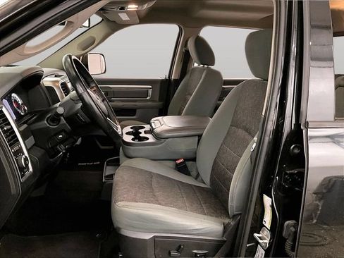 Used 2017 RAM 2500 Big Horn w/ Black Appearance Group AWD/4WD image 25
