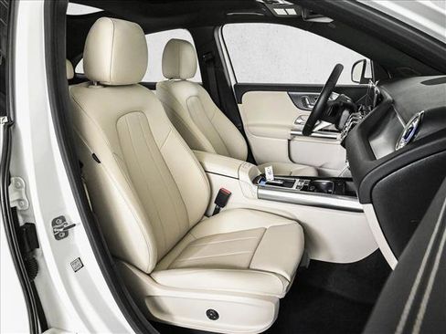 New 2026 Mercedes-Benz GLA 250 4MATIC image 23