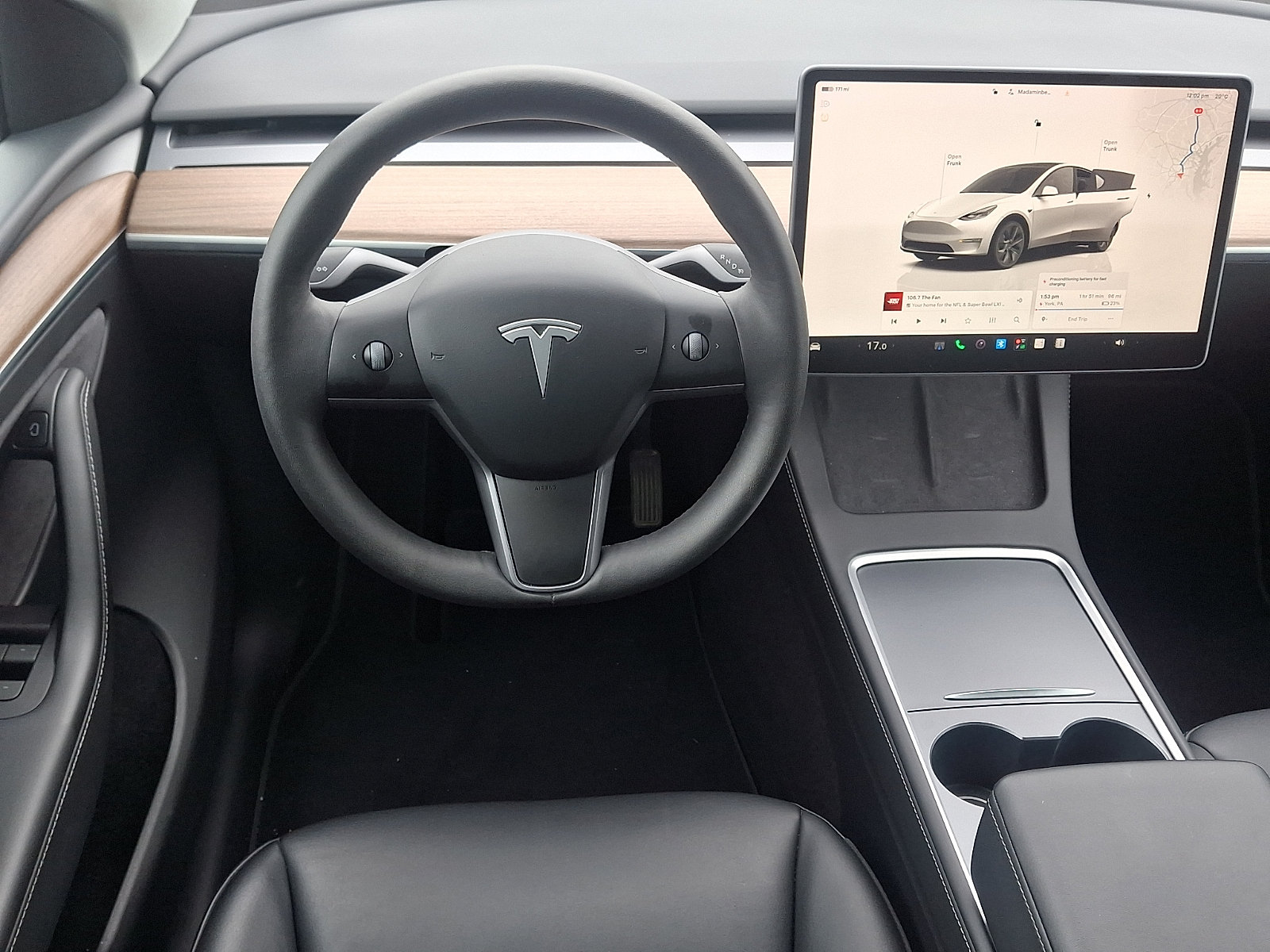 Used 2024 Tesla Model Y Long Range RWD image 11