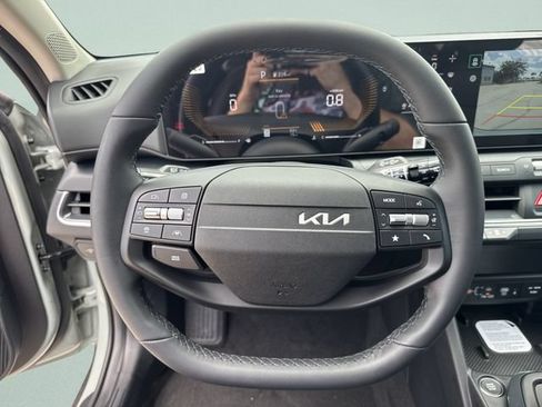New 2026 Kia K4 EX FWD image 31