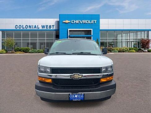 Used 2022 Chevrolet Express 2500 w/ Driver Convenience Package RWD image 17