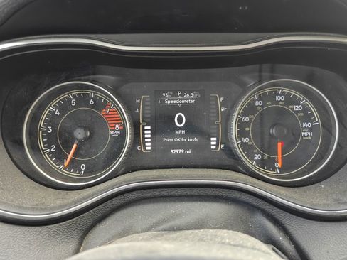 Used 2021 Jeep Cherokee Latitude Lux image 11