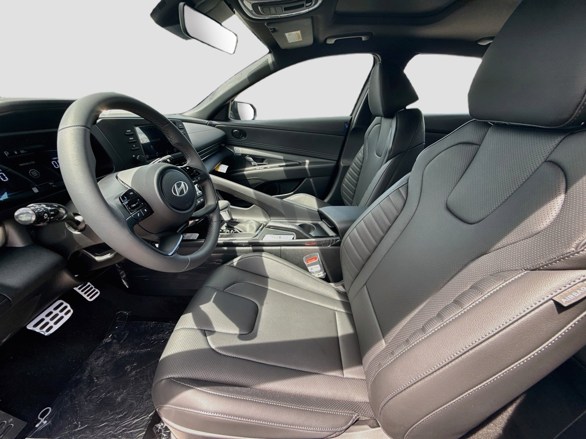 New 2026 Hyundai Elantra SEL Sport FWD image 14