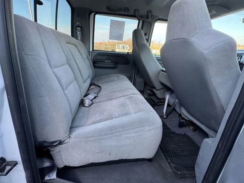 Used 2003 Ford F350 XLT image 26