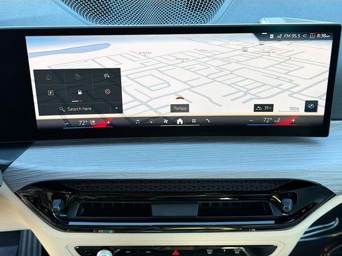 New 2026 BMW 330i Sedan w/ Premium Package image 33