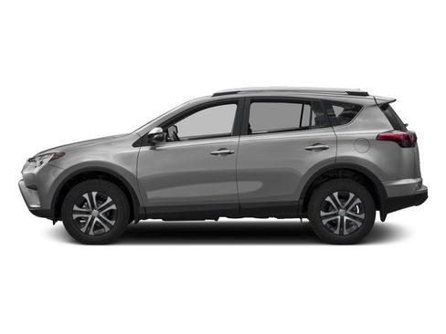 Used 2016 Toyota RAV4 LE FWD image 4