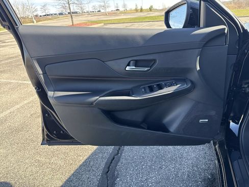 New 2026 Nissan Sentra SR w/ SR Premium Package FWD image 24