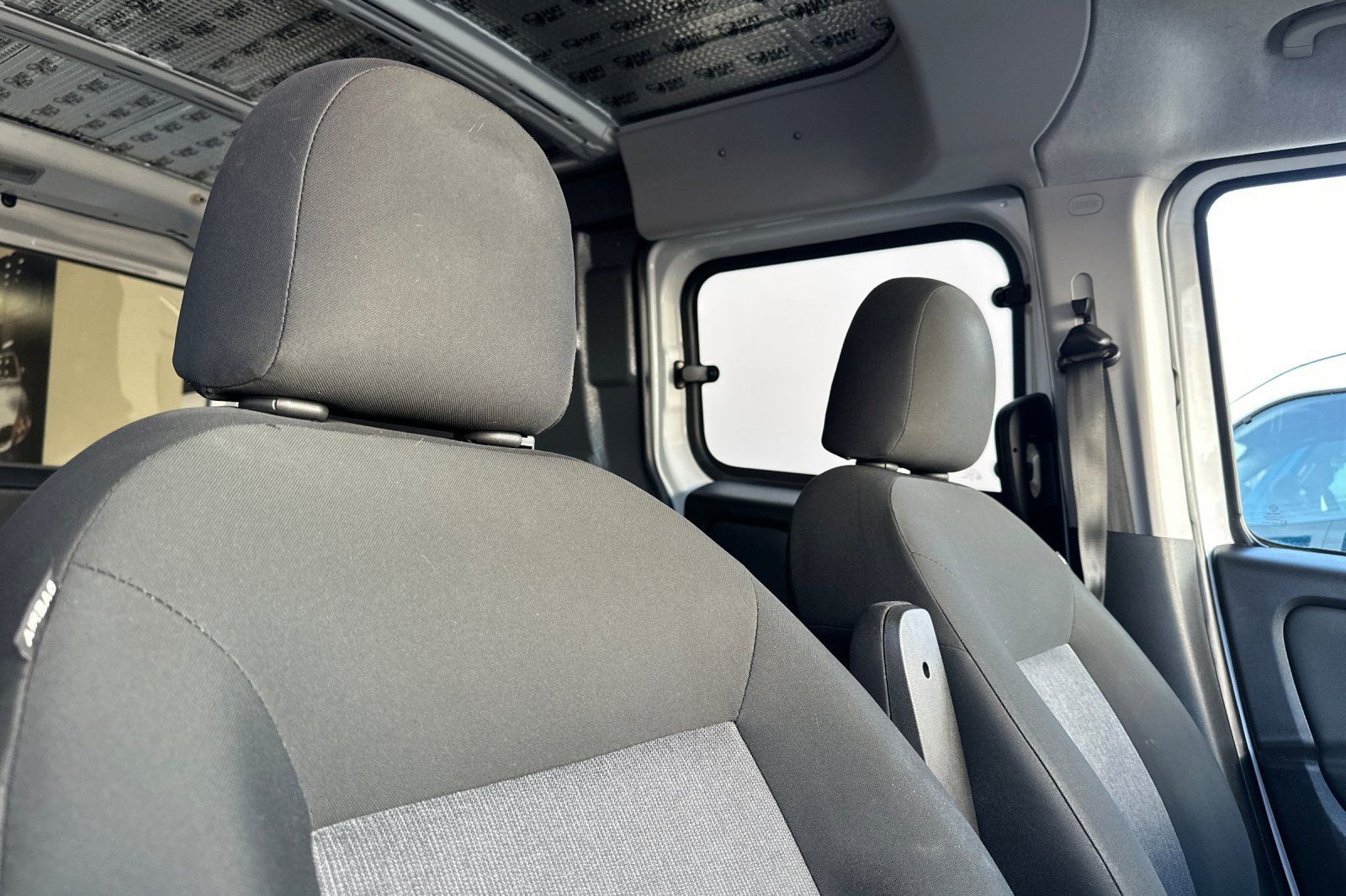 Used 2016 RAM ProMaster City Tradesman SLT w/ Rear Back-up Camera Group FWD image 20