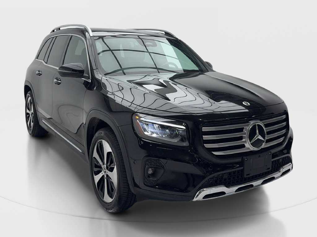 Used 2025 Mercedes-Benz GLB 250 4MATIC image 3