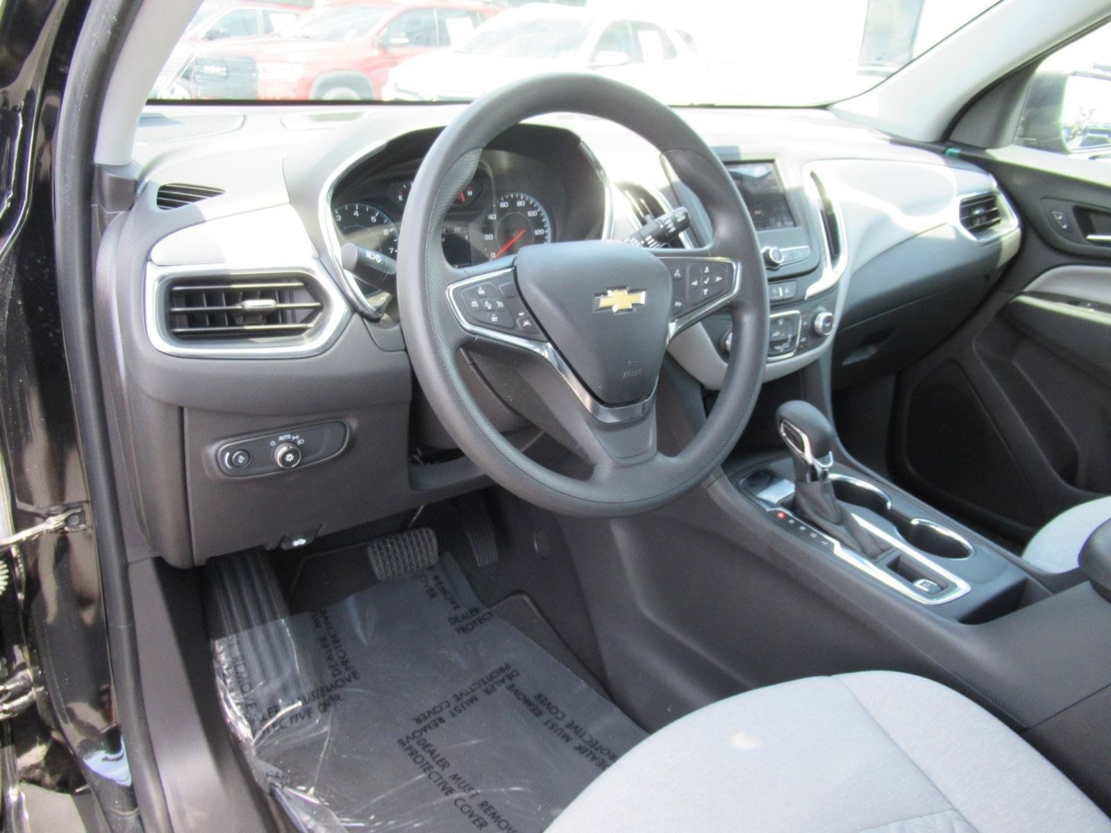 Used 2024 Chevrolet Equinox LS w/ Driver Confidence II Package FWD image 16