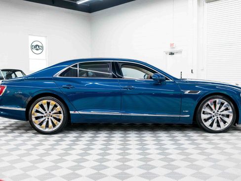 Used 2022 Bentley Flying Spur W12 AWD/4WD image 6