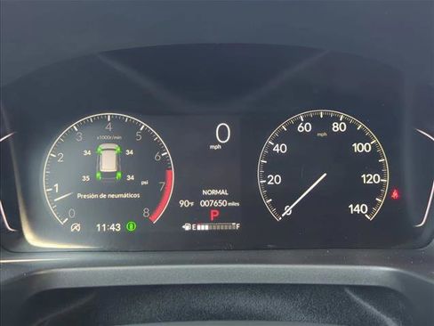 Used 2025 Honda Pilot EX-L image 7