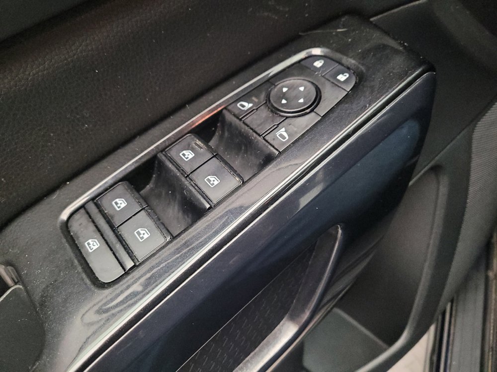 Used 2022 Nissan Pathfinder S AWD/4WD image 25
