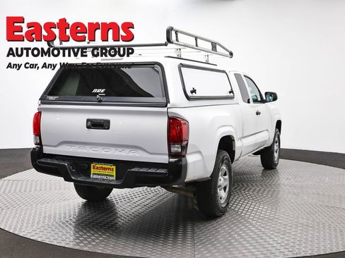 Used 2020 Toyota Tacoma SR RWD image 5
