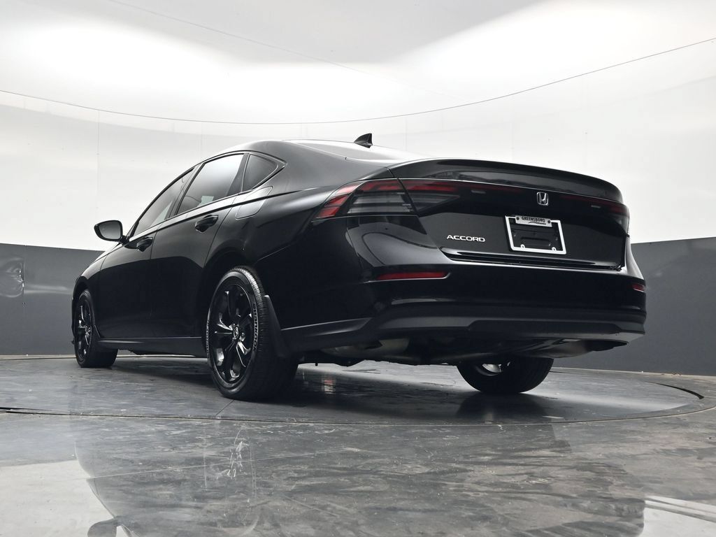 Used 2025 Honda Accord SE image 30