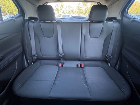 Used 2025 Buick Encore GX Preferred image 36