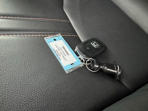 Certified 2025 Honda Pilot TrailSport image 33