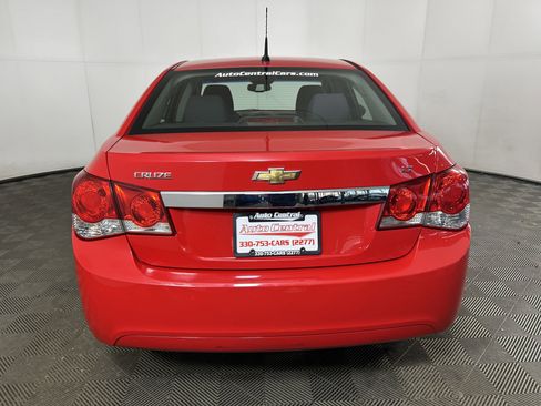 Used 2014 Chevrolet Cruze LT image 6