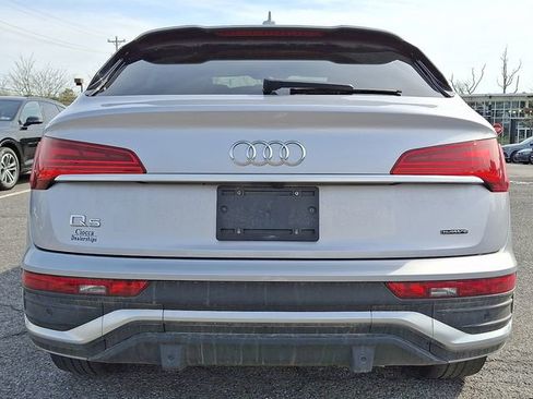 Used 2023 Audi Q5 2.0T Premium w/ Convenience Package AWD/4WD image 8