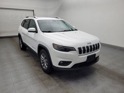 Used 2020 Jeep Cherokee Latitude Plus image 13