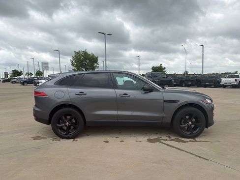 Used 2019 Jaguar F-PACE Premium AWD/4WD image 6