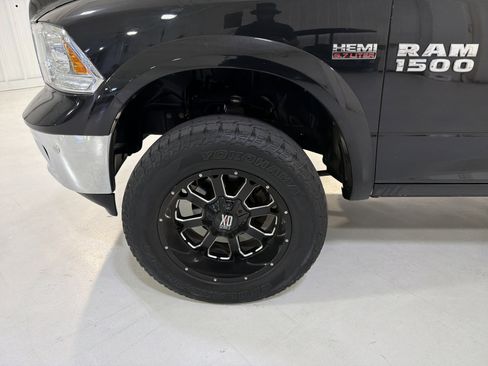 Used 2017 RAM 1500 Laramie w/ Convenience Group image 9