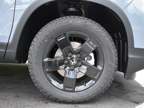 New 2026 Honda Ridgeline Black Edition image 10