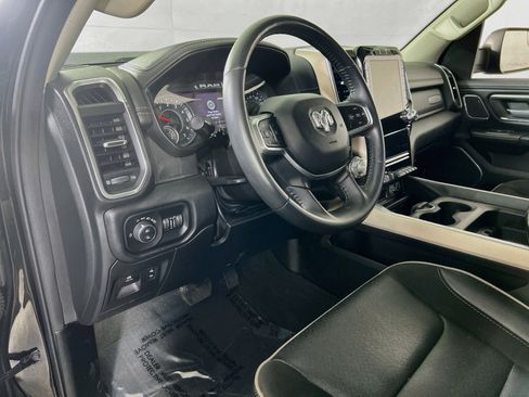Used 2022 RAM 1500 Laramie AWD/4WD image 9