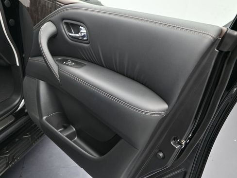 Used 2024 Nissan Armada Platinum w/ Captain's Chairs Package image 8