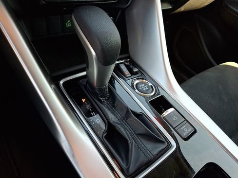 Used 2025 Mitsubishi Eclipse Cross SE AWD/4WD image 14