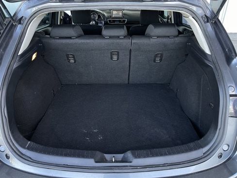 Used 2016 MAZDA MAZDA3 i Sport image 30