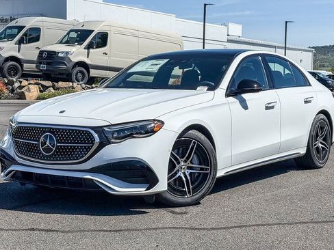 New 2026 Mercedes-Benz E 450 4MATIC Sedan image 1