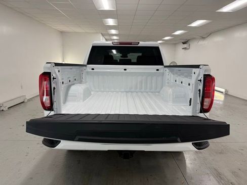 New 2026 GMC Sierra 1500 Elevation image 8