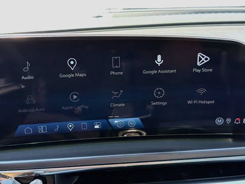 Used 2024 Cadillac Lyriq Tech RWD image 30