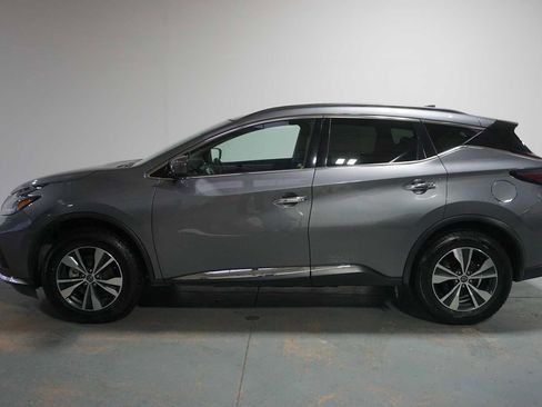 Used 2023 Nissan Murano SV image 2