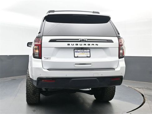 Used 2023 Chevrolet Suburban Z71 w/ Luxury Package image 13