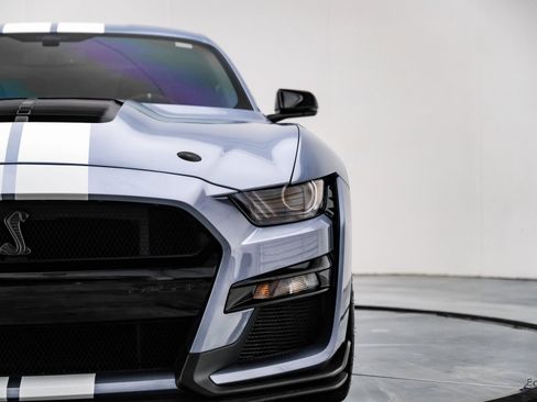 Used 2022 Ford Mustang Shelby GT500 w/ Technology Package image 25