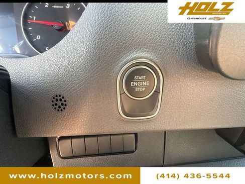 Used 2025 Mercedes-Benz Sprinter 2500 image 16