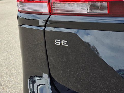 New 2026 Volkswagen Atlas Peak Edition AWD/4WD image 13
