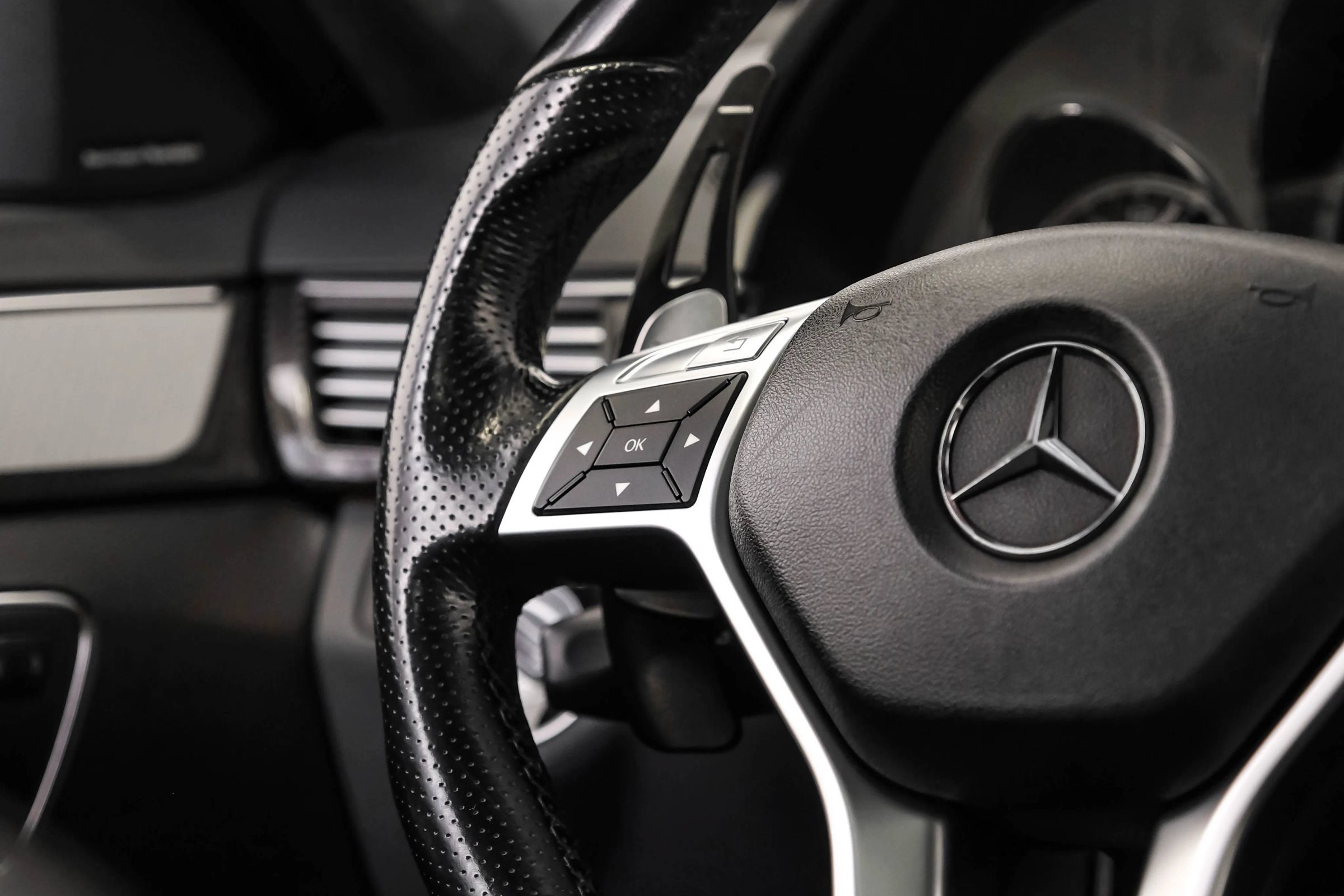 Used 2012 Mercedes-Benz E 63 AMG Sedan image 12