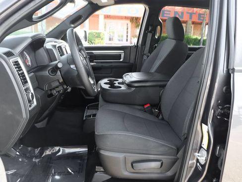 Used 2024 RAM 1500 Warlock AWD/4WD image 18