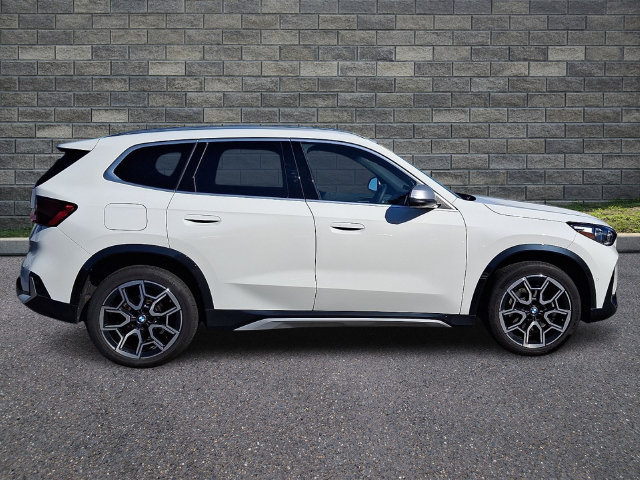 Used 2023 BMW X1 xDrive28i w/ Premium Package AWD/4WD image 7