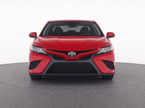 Used 2019 Toyota Camry SE FWD image 5