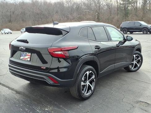 Used 2024 Chevrolet Trax RS w/ Driver Confidence Package image 4