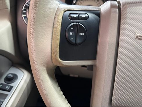 Used 2012 Ford Expedition XLT RWD image 20