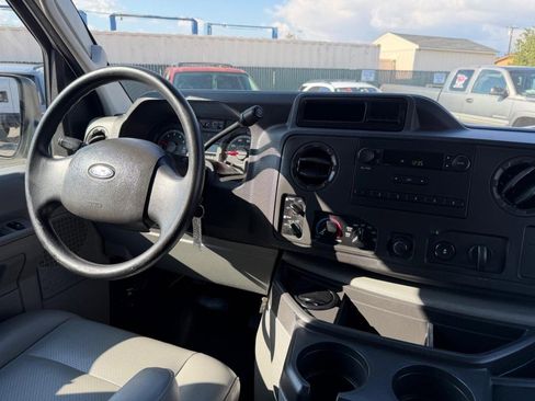 Used 2009 Ford E-350 and Econoline 350 Extended Wagon Super Duty image 24