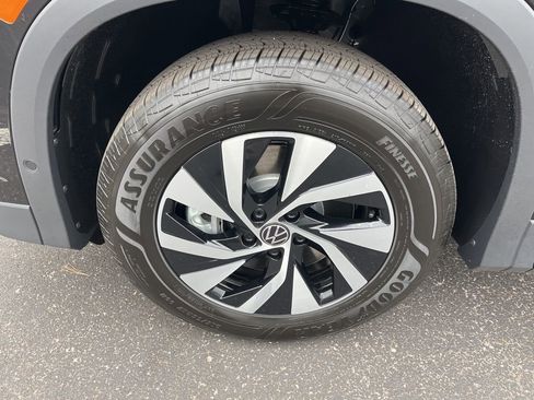 New 2026 Volkswagen Tiguan S image 7