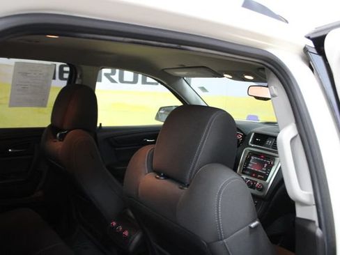 Used 2014 GMC Acadia SLE AWD/4WD image 10