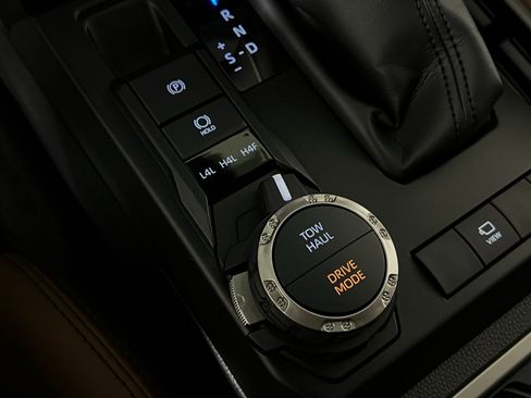 Certified 2025 Toyota 4Runner Limited image 23